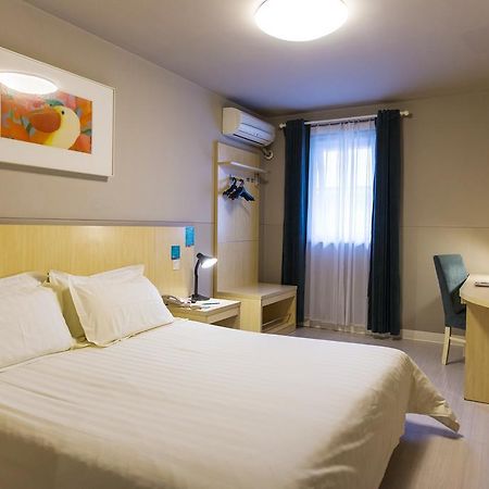 Jingjiang Inn Shanghai Jiading Chengzhong Road Экстерьер фото