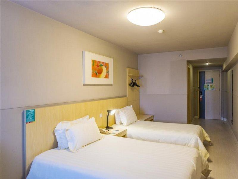Jingjiang Inn Shanghai Jiading Chengzhong Road Экстерьер фото