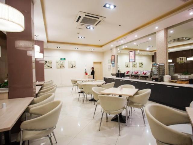 Jingjiang Inn Shanghai Jiading Chengzhong Road Экстерьер фото