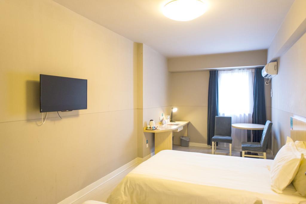 Jingjiang Inn Shanghai Jiading Chengzhong Road Экстерьер фото