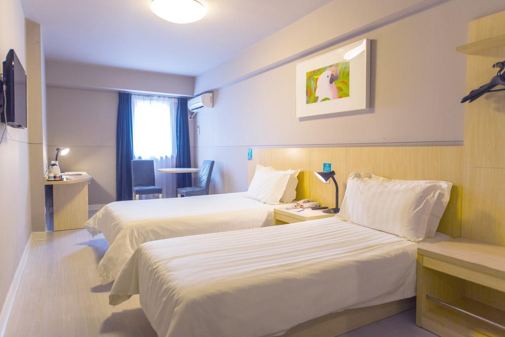 Jingjiang Inn Shanghai Jiading Chengzhong Road Экстерьер фото