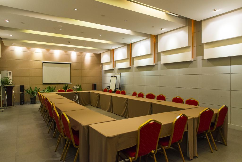 Jingjiang Inn Shanghai Jiading Chengzhong Road Экстерьер фото